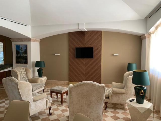 Готель Relais La Fattoria Мельфі Екстер'єр фото